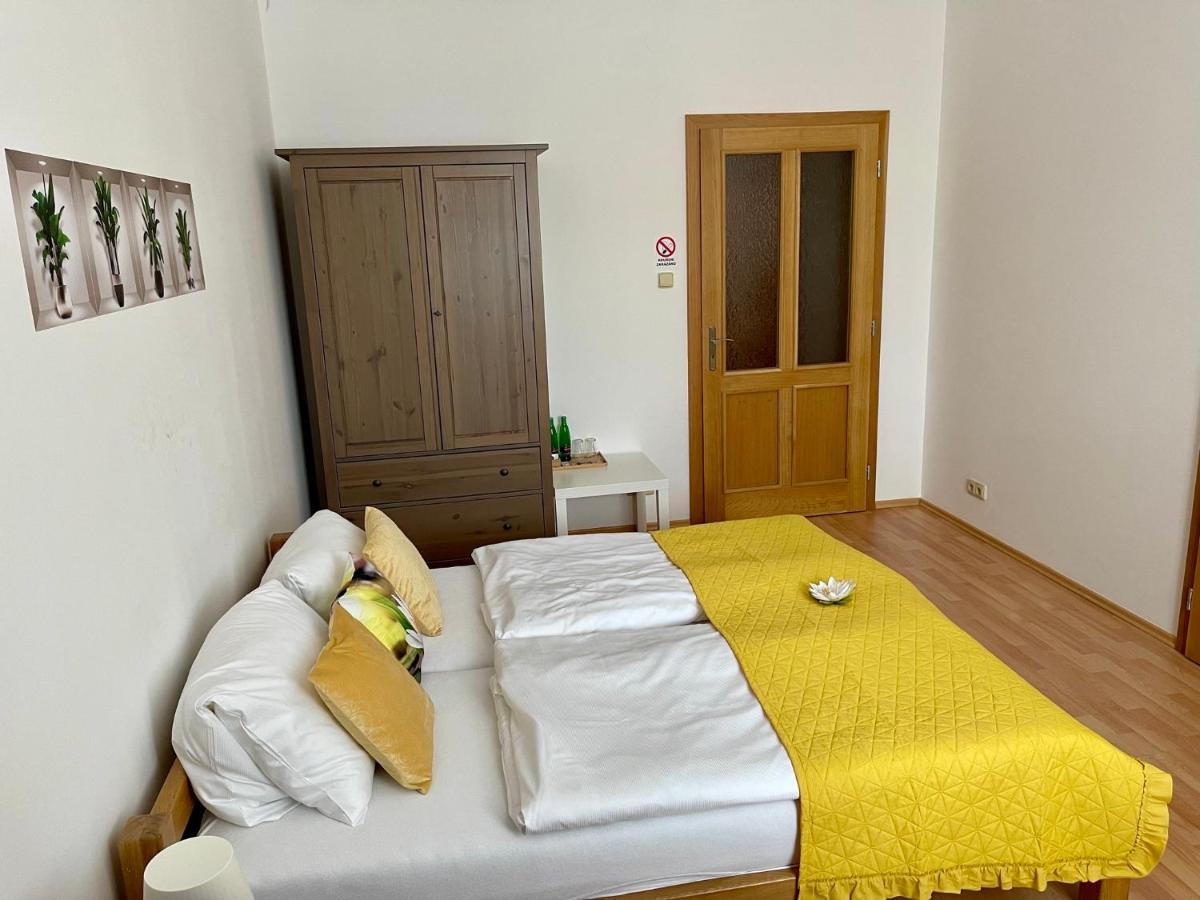 Penzion U Vlcku Cheb Bagian luar foto